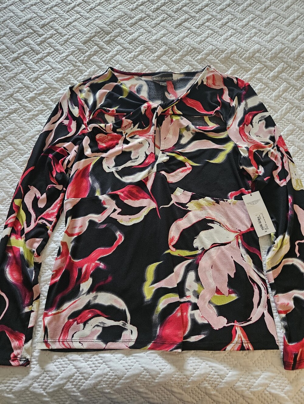 Bold Elements Black Floral-Print Long Sleeve V-Neck Top with cut out